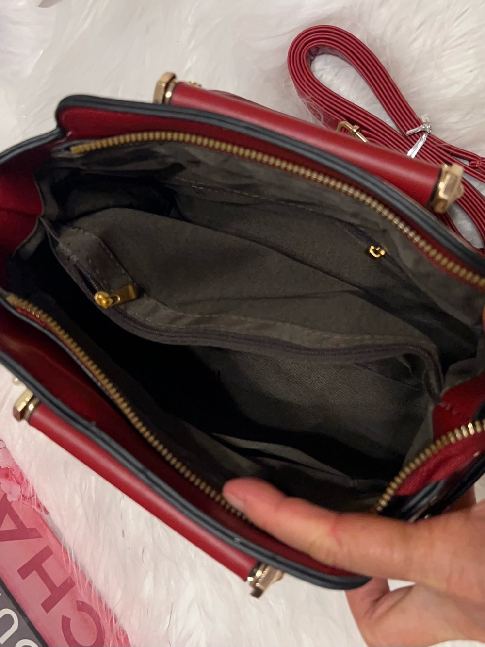 NWOT Red Patterned Top-Handle Satchel crossbody bag - Picture 9 of 12